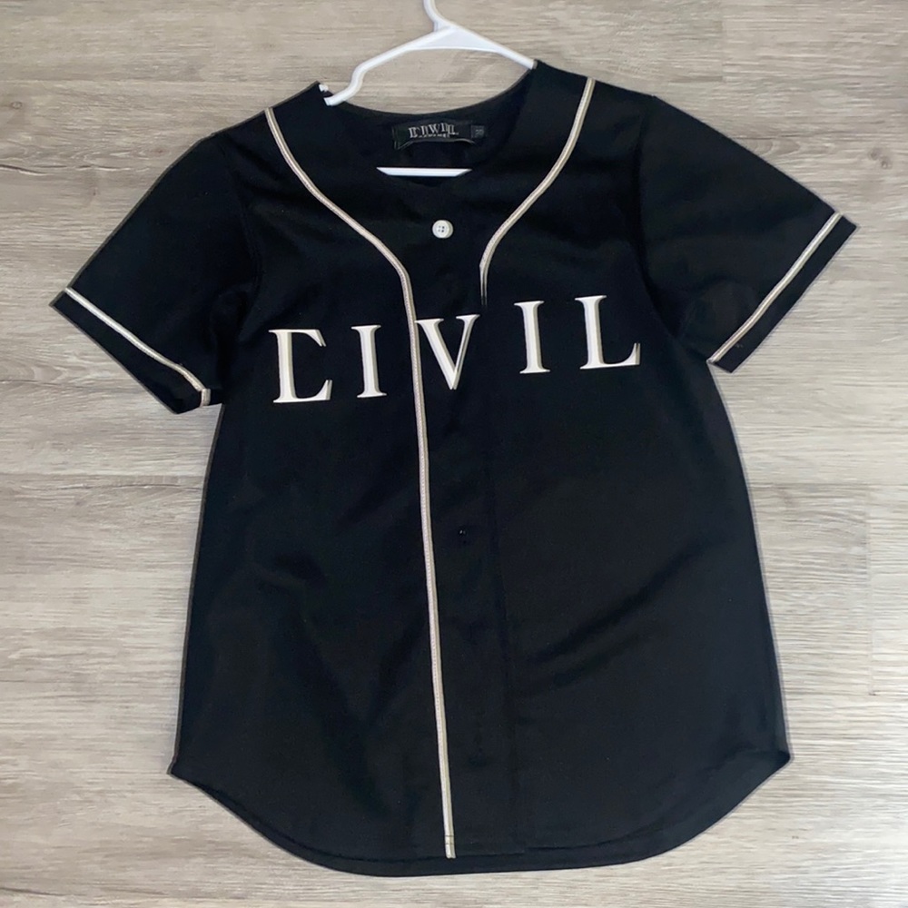 Civil Black & White Baseball jersey. size M